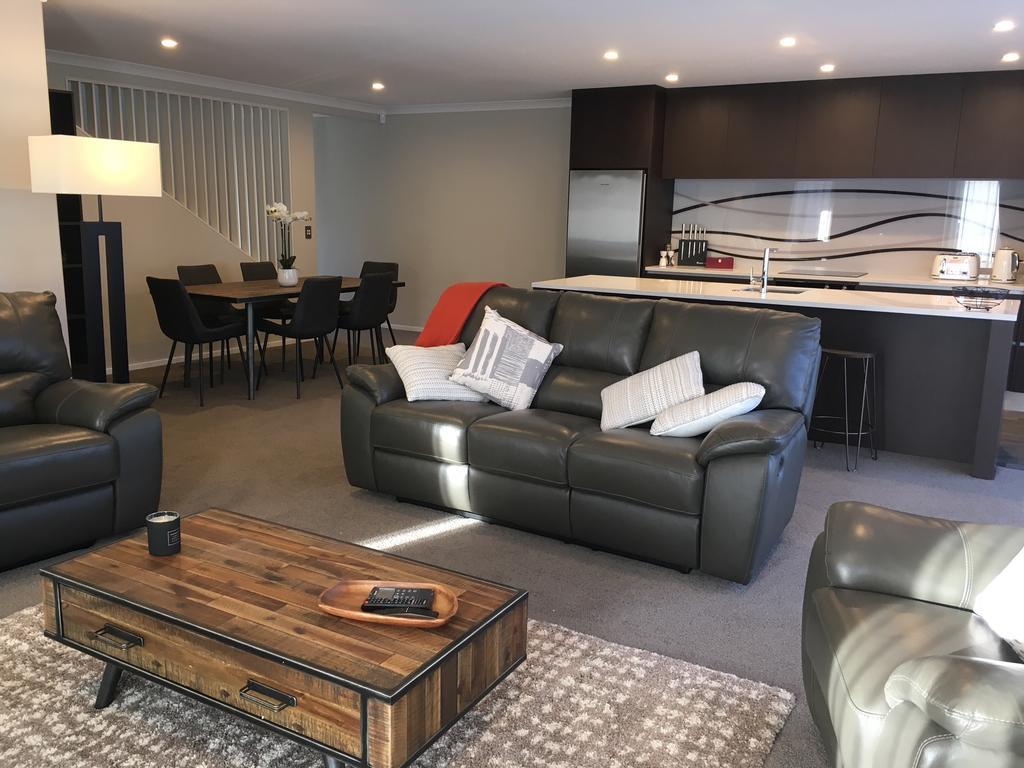 The York Apartments Хамилтън Екстериор снимка