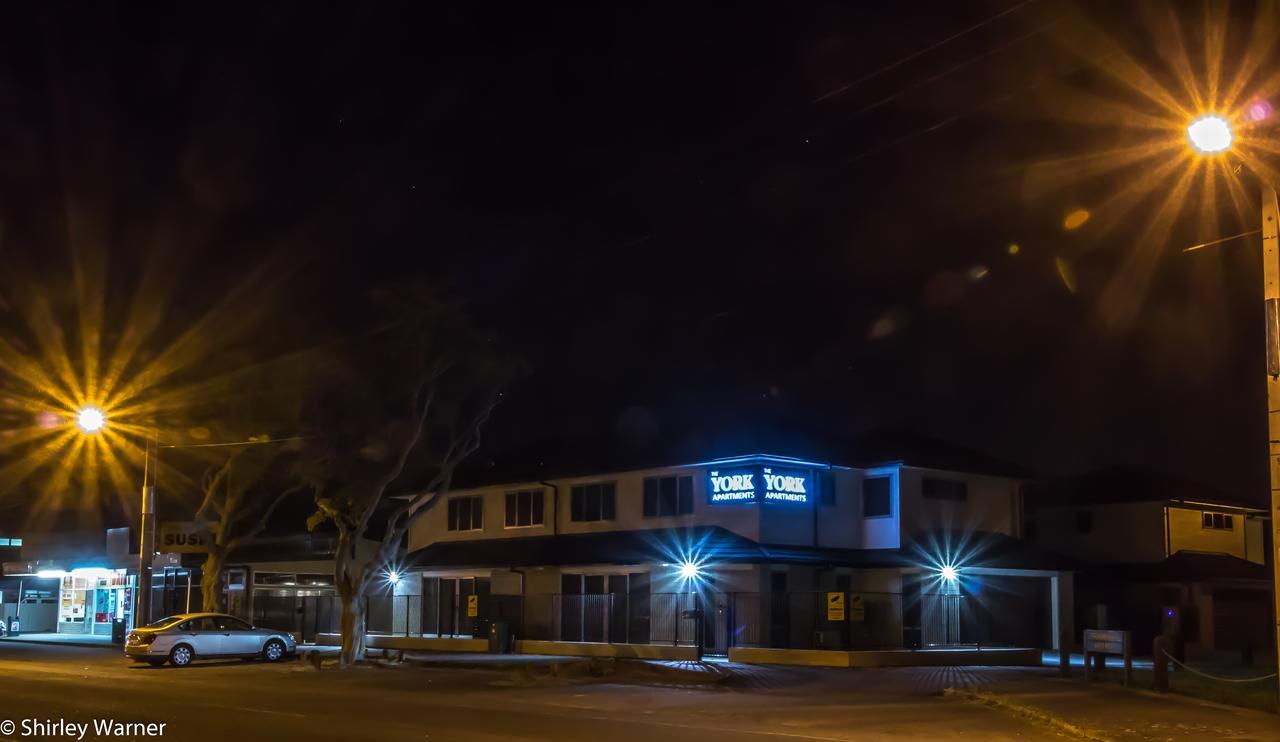 The York Apartments Хамилтън Екстериор снимка